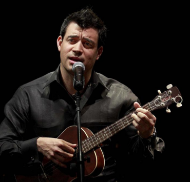 Rafael “El Pollo” Brito se sentó en el sofá