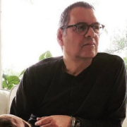 Sigfredo Chacón, el que hacía las estampillas