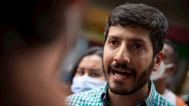 Roberto Patiño, ingeniero con acción social