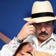 Luis Silva, cantautor conocido como “El Barinés de Oro”