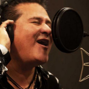 Roberto Antonio, conocido como el Rey del Tecnomerengue