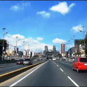 La avenida más larga de la ciudad de Caracas