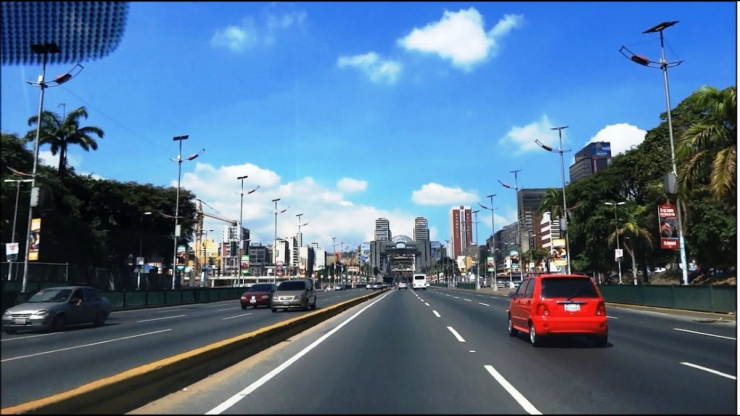 La avenida más larga de la ciudad de Caracas