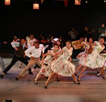 Y Brillaban las estrellas