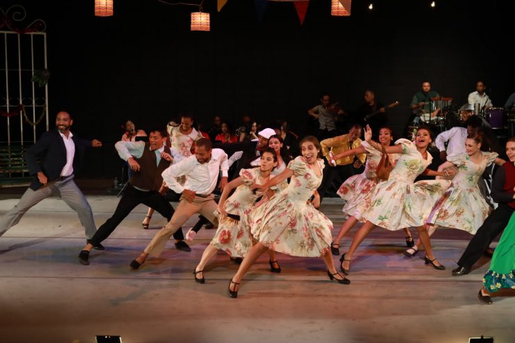 Y Brillaban las estrellas